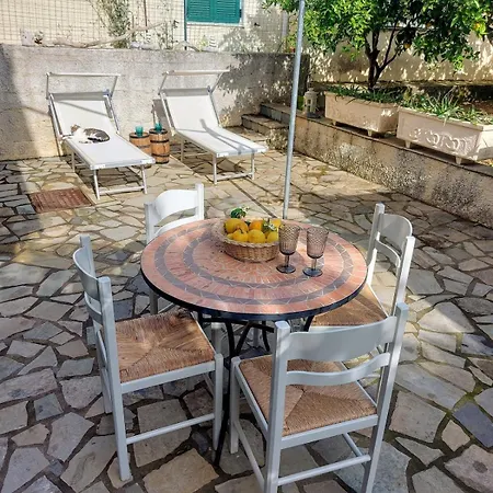 Appartement Octopus Garden, Koralli Travliata