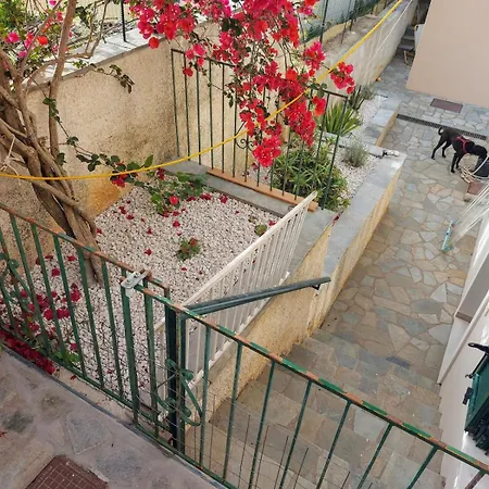 Octopus Garden, Koralli Apartment Travliata